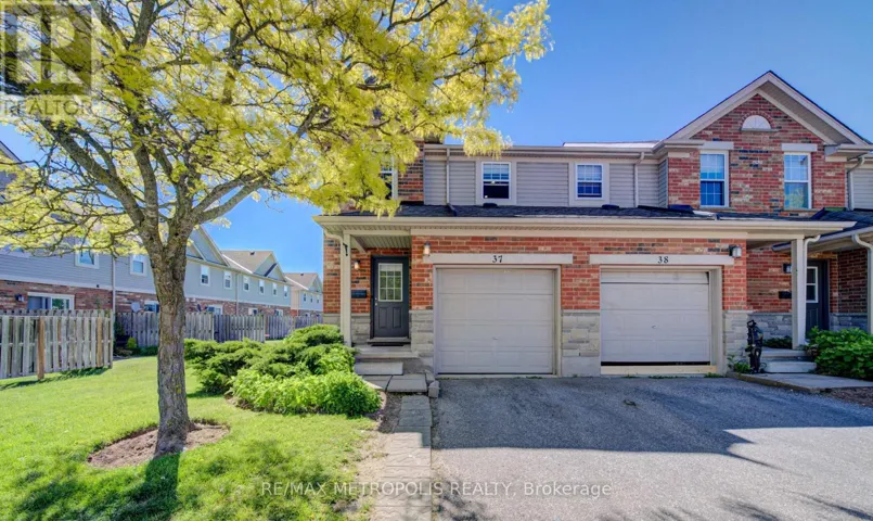 37 - 124 GOSLING GARDENS, Guelph (Clairfields/Hanlon Business Park), Ontario N1G5K6