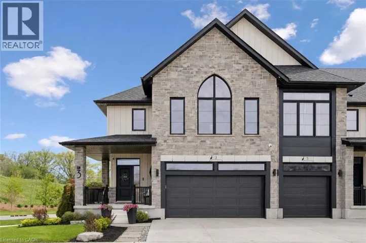 3 QUEENSBROOK Crescent, Cambridge, Ontario N1S0E5