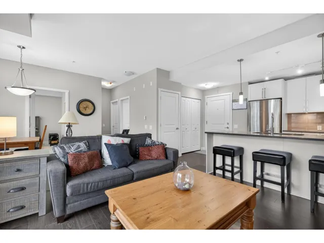 312 14358 60 AVENUE, Surrey, British Columbia V3X0G3