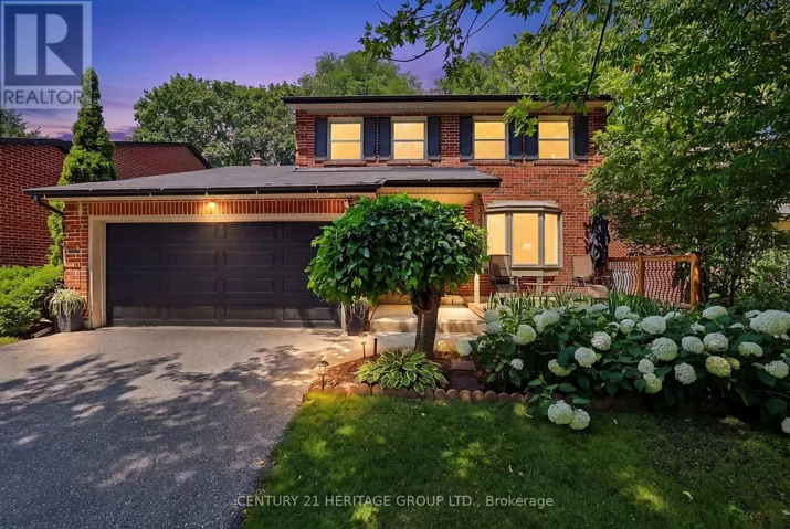 214 LANCASTER AVENUE, Newmarket (Bristol-London), Ontario L3Y5X2