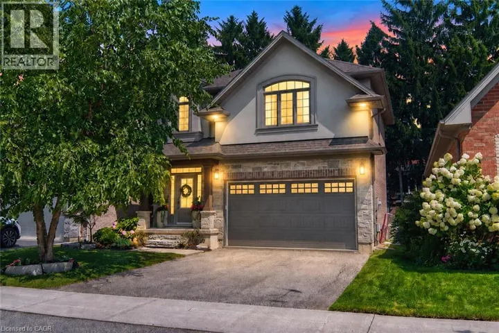 256 MOORLAND Crescent, Ancaster, Ontario L9K1S6