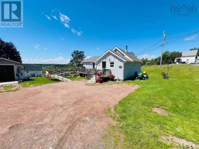 75 Hillside Drive, Maccan, Nova Scotia B0L1B0