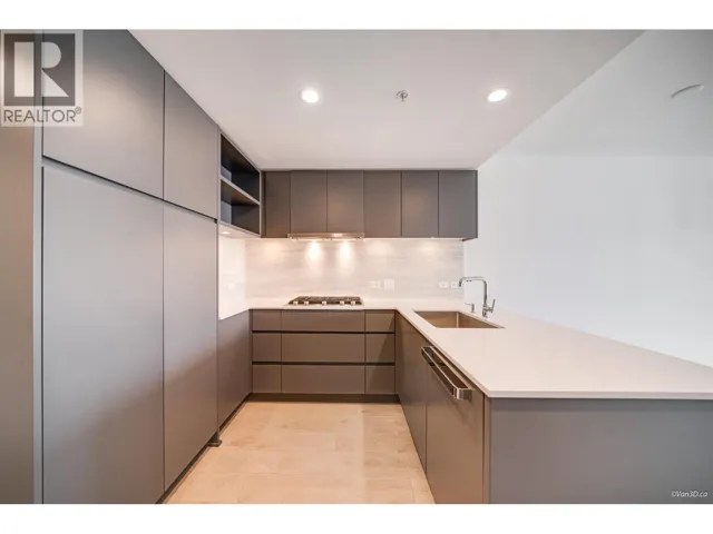 1801 450 WESTVIEW STREET, Coquitlam, British Columbia V3K0G3