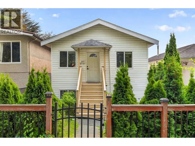 2316 NANAIMO STREET, Vancouver, British Columbia V5N5E3