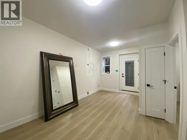 1 Bed Suite 7542 LINDRICK COURT, Burnaby, British Columbia V5A3Y5