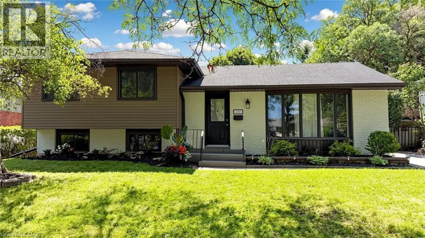 1486 BARKER Avenue, Burlington, Ontario L7P2R4