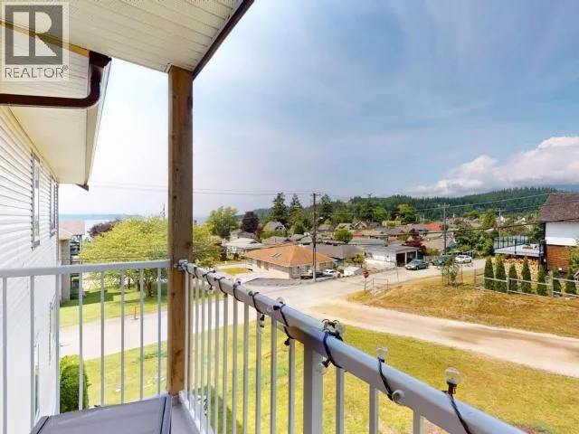 307-5700 WILLOW AVE, Powell River, British Columbia V8A5T1