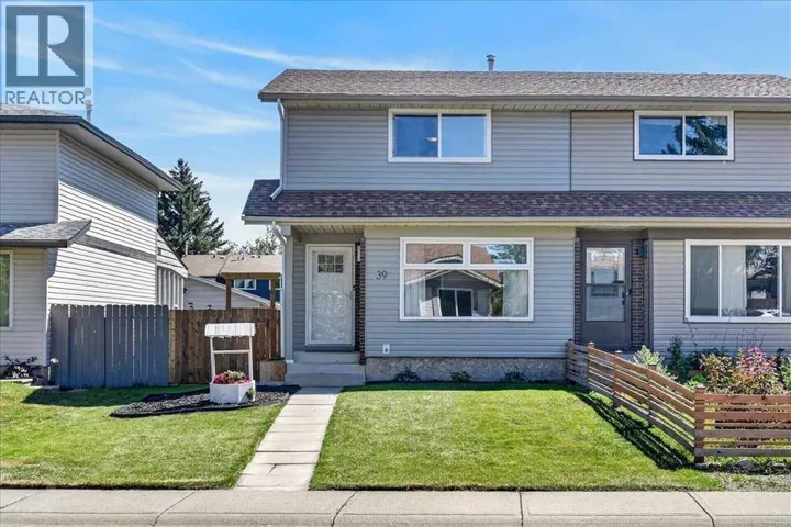 39 Midridge Gardens SE, Calgary, Alberta T2X1C4