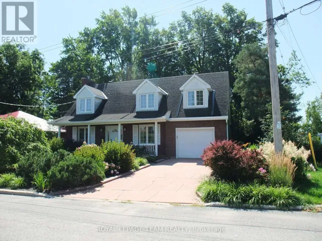 32 GARY CRESCENT, Arnprior, Ontario K7S2R3