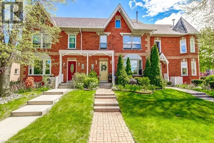 4 EDGEWATER Drive, Stoney Creek, Ontario L8E4Z3