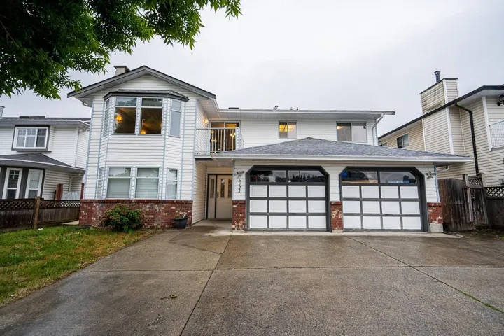 6722 124 STREET, Surrey, British Columbia V3W0Z7