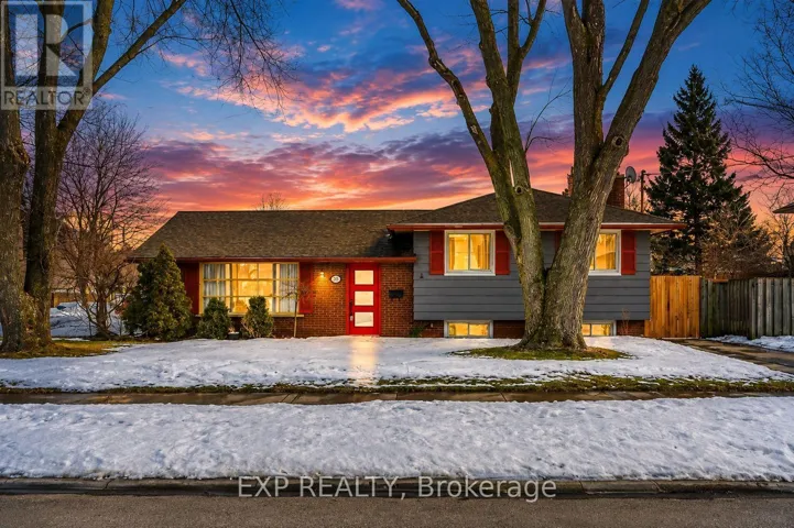 33 FAIRLAWN ROAD, Kitchener, Ontario N2C1X8