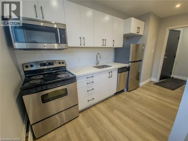 410 HAZEL Street Unit# 103, Waterloo, Ontario N2L3P8