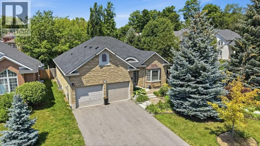 515 BIRCHLEAF Walk, Waterloo, Ontario N2T2W5