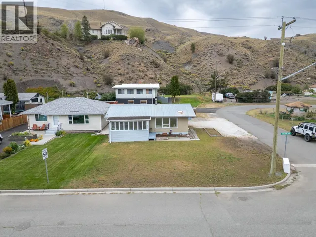 911 COLLINS Road, Cache Creek, British Columbia V0K1H0