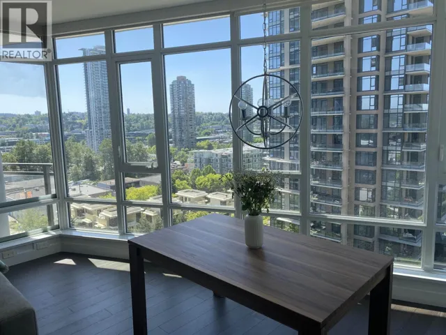 910 2008 ROSSER AVENUE, Burnaby, British Columbia V5C0H8