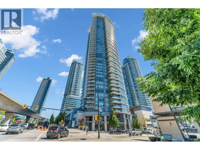 910 2008 ROSSER AVENUE, Burnaby, British Columbia V5C0H8
