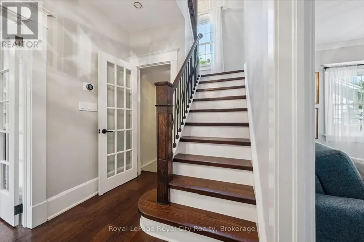 780
