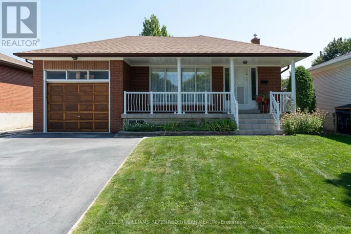 19 GROVERDALE ROAD, Toronto (Etobicoke West Mall), Ontario M9C3M7