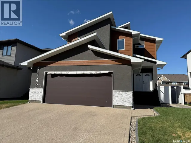 4142 A/B Green Olive WAY E, Regina, Saskatchewan S4V1P8