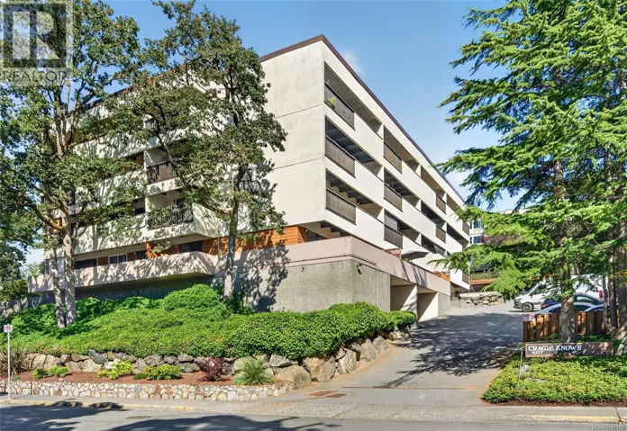 313 3277 Glasgow Ave, Saanich, British Columbia V8X1M3