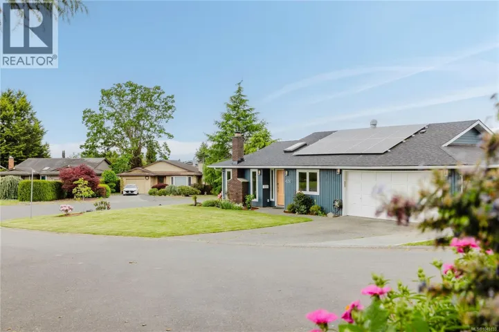 4200 Leaf Hill Green, Saanich, British Columbia V8X4X8