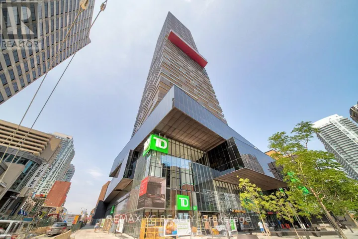 4812 - 8 EGLINTON AVENUE E, Toronto (Mount Pleasant West), Ontario M4P1A6