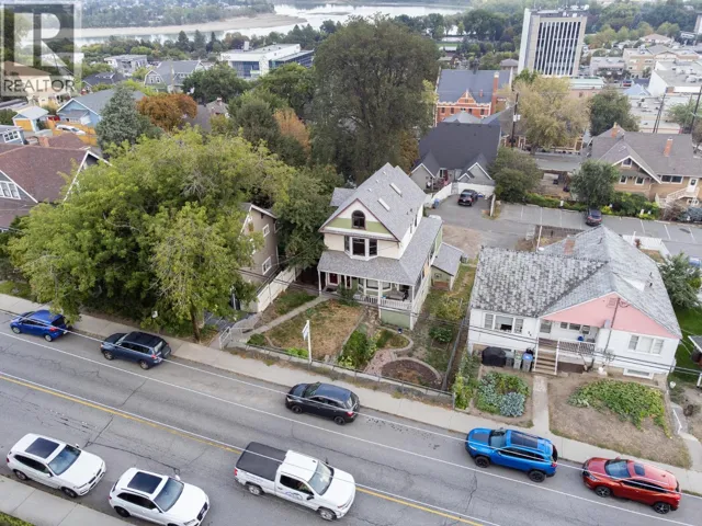 32 Battle Street W, Kamloops, British Columbia V2C1G6