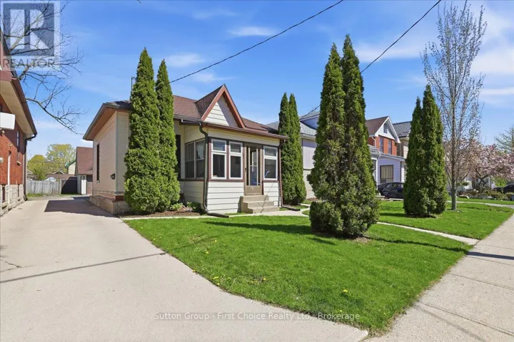 49 WELL STREET, Stratford, Ontario N5A4L8