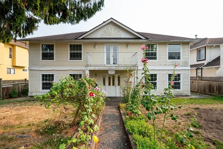 12242 64 AVENUE, Surrey, British Columbia V3W1W7