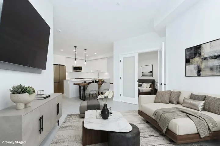 422 13458 95 AVENUE, Surrey, British Columbia V3V0H1