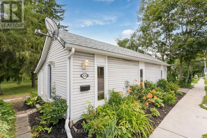 204 COX MILL ROAD, Barrie (Painswick North), Ontario L4N4G5