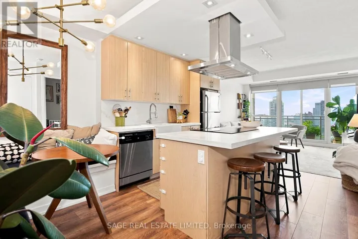 1428 - 165 LEGION ROAD N, Toronto (Mimico), Ontario M8Y0B3