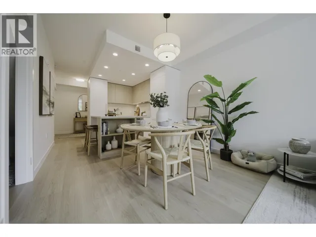 106 595 KEMSLEY AVENUE, Coquitlam, British Columbia V3J0T4