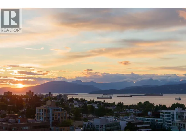 1201 1633 W 10TH AVENUE, Vancouver, British Columbia V6J2A2