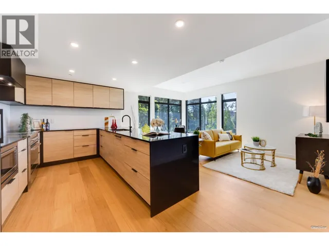 302 6485 MANITOBA STREET, Vancouver, British Columbia V5Y0P7