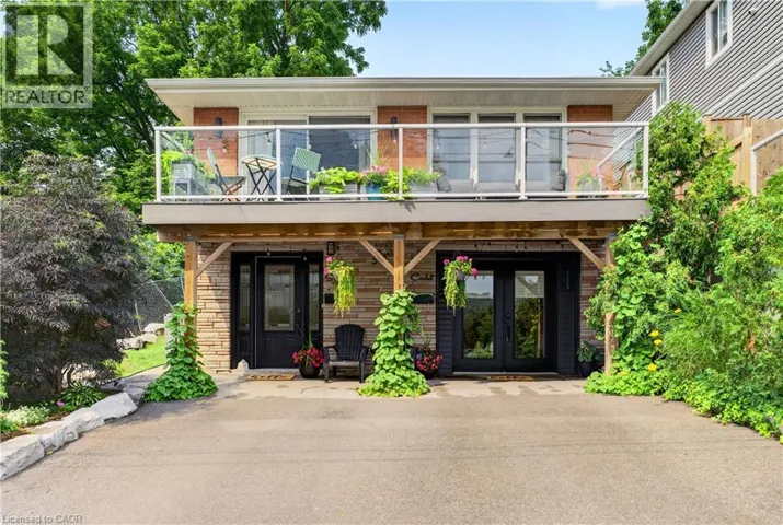 592 ABERDEEN Avenue, Hamilton, Ontario L8P2T1