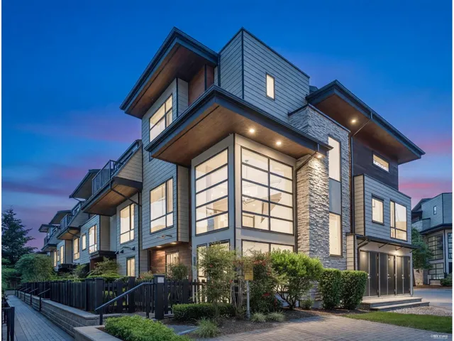17 15688 28 AVENUE, Surrey, British Columbia V3Z0N1
