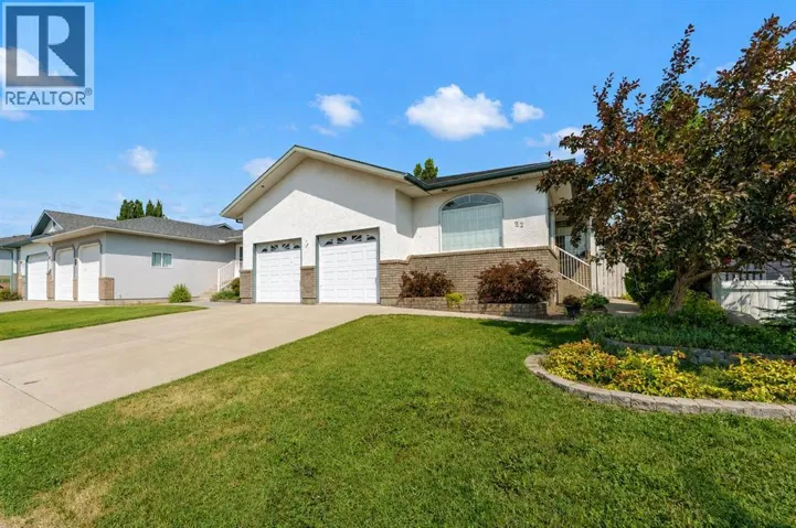22 Penland Way NE, Medicine Hat, Alberta T1C1X2