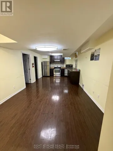 64 WILLIAMSON FAMILY HOLLOW, Newmarket (Woodland Hill), Ontario L3X3K2