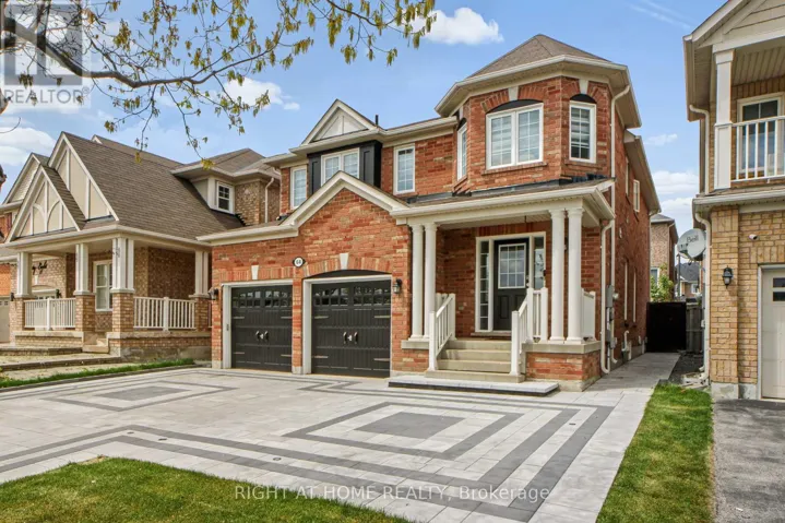 64 WILLIAMSON FAMILY HOLLOW, Newmarket (Woodland Hill), Ontario L3X3K2