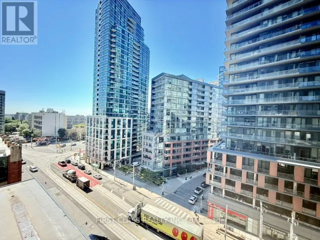 902 - 19 BATHURST STREET, Toronto (Waterfront Communities), Ontario M5V0P8