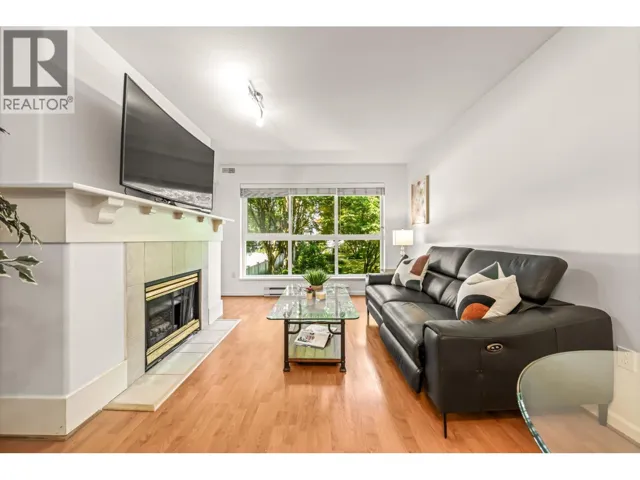 205 5900 DOVER CRESCENT, Richmond, British Columbia V7C5R4