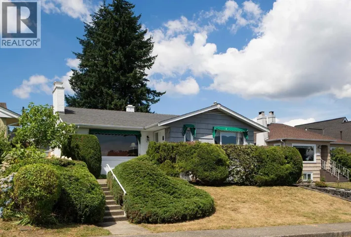 335 CHURCHILL AVENUE, New Westminster, British Columbia V3L4P5