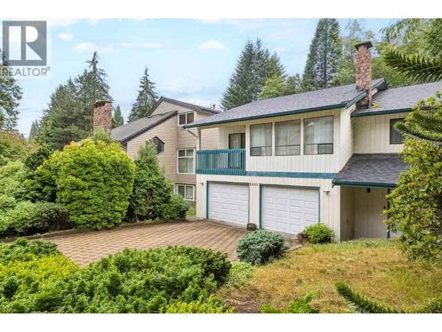5609 WHITE PINE LANE, North Vancouver, British Columbia V7R4S1