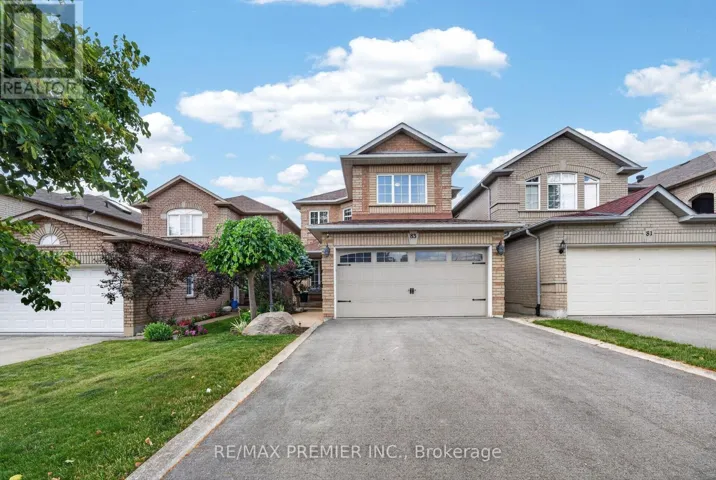 83 ROYAL RIDGE CRESCENT, Vaughan (Maple), Ontario L6A2T1