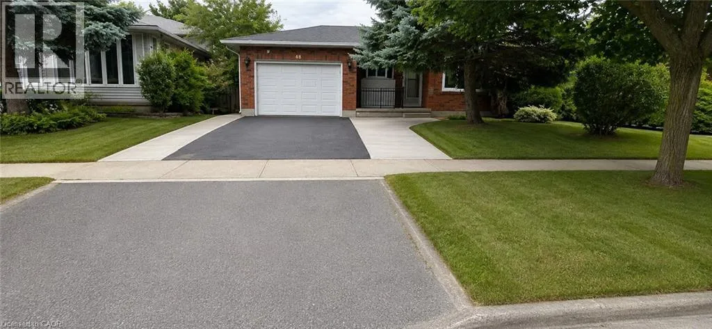 47 CLAYCROFT Crescent Unit# LOWER, Kitchener, Ontario N2N2R6