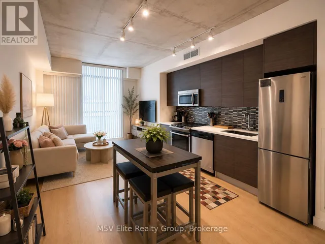 426 - 111 BATHURST STREET, Toronto (Waterfront Communities), Ontario M5V2R1