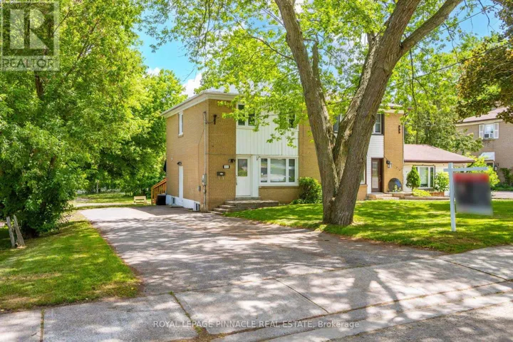 11 ELIZABETH STREET, Markham (Old Markham Village), Ontario L3P2B3