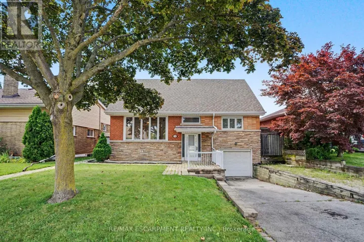 100 HARDALE CRESCENT, Hamilton (Huntington), Ontario L8T1Y3